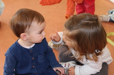 La revista European Early Childhood Education Research Journal publica un article sobre un estudi de cas de prevenció de conductes agressives que es duu a terme a l'escola bressol de Cappont