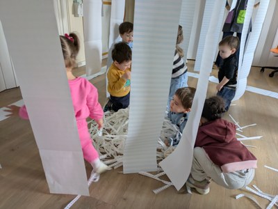 Imatge de la notícia Joc amb paper