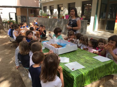 Imatge de la notícia Ens conviden de l'escola "El Segrià" a esmorzar i a jugar una estona en convivència