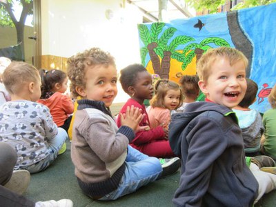 Alumnes del CFGS Educació Infantil de l'Acadèmia Martínez expliquen un conte