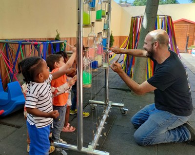 Taller Aquofonia en el marc del festival Enre9