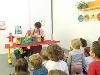 ENGLISH TALES AND SONGS
